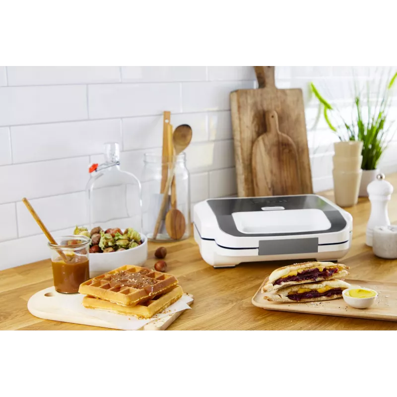 Võileivaküpsetaja Tefal SW7011 — 850 W, roostevaba teras ja valge, kompaktne 238×276×98 mm
