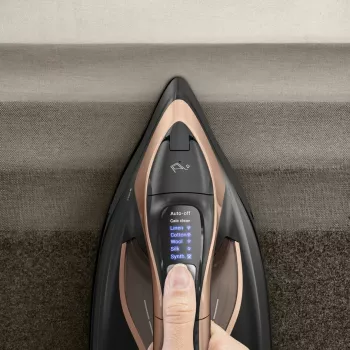Tefal Ultimate Power Pro FV9E50 kuiv- ja aurutriikraud Durilium AirGlide Autoclean tallaga 3200 W must, vaskne