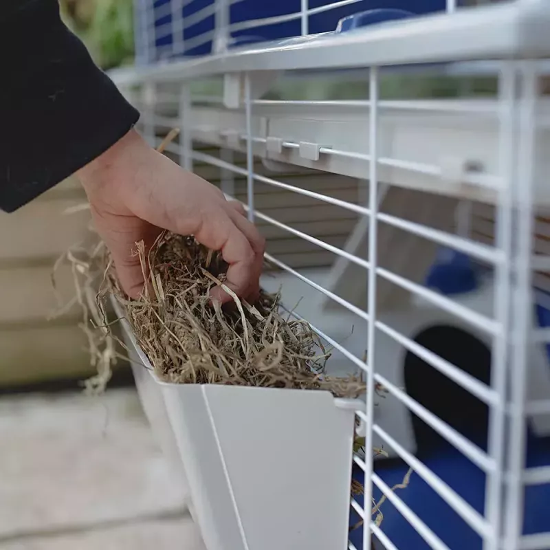 Puur FERPLAST Barn 80 küülikule hall valge — 780×480×650 mm, metall ja plastik, sisaldab kaussi