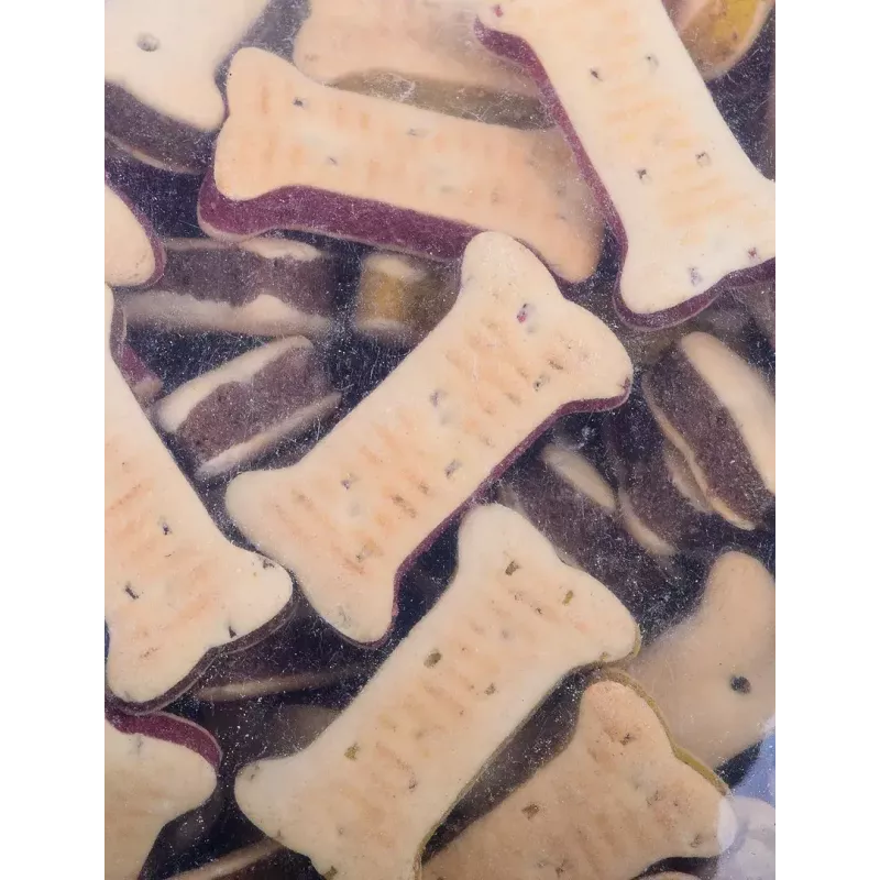 Koerte treeningpreemiad MACED Cube Cookies Mini Mix 1 kg — sorteeritud minikuubikuküpsised, linnulihamaitseline segu