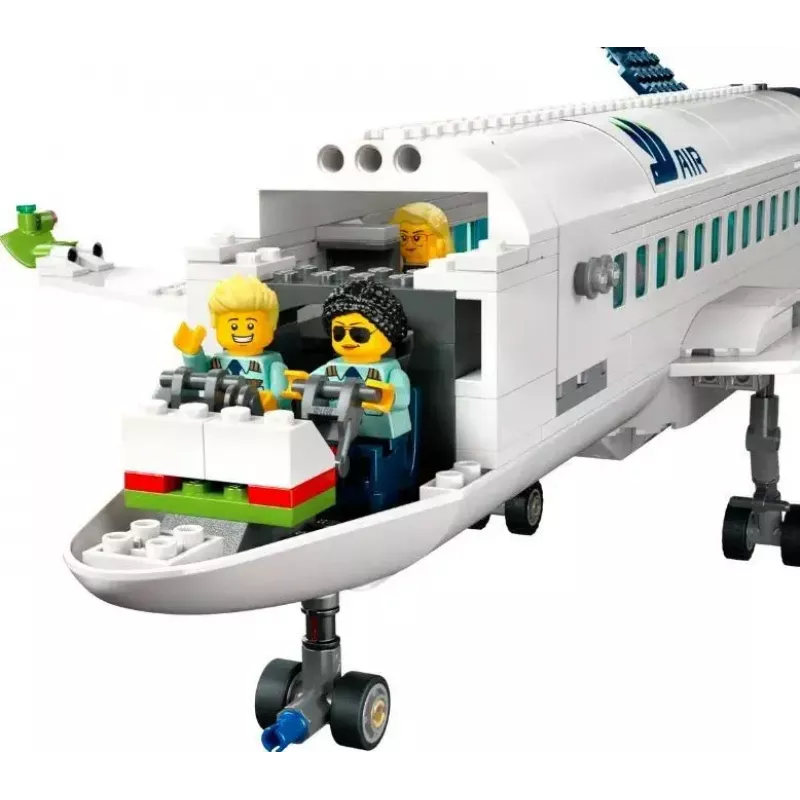 LEGO reisilennuki ehituskomplekt 60367 — City seeria, 913 tükki, 2 minifiguuri, detailne sisustus
