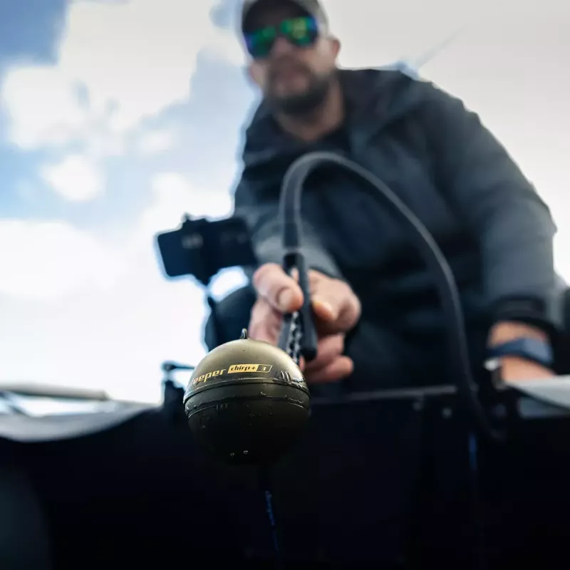 Kaasaskantav kajaloodi deeper Smart Sonar CHIRP+3 Wi‑Fi — visatav juhtmevaba kajalood, max sügavus 100 m, kiirtenurgad 47°/20°/7°, Wi‑Fi, GPS/GLONASS