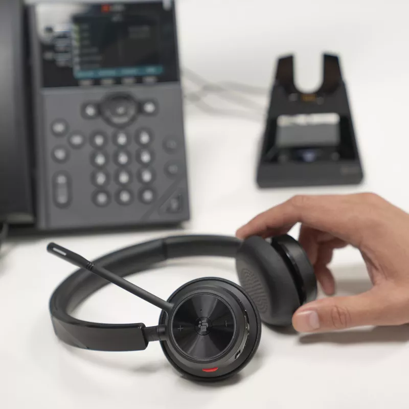 HP Poly Voyager 4320-M + USB-A–USB-C kaabel + BT700 dongle, juhtmevaba, kontori/kõnekeskuse jaoks, 20–20000 Hz, 162 g, peakomplekt, must