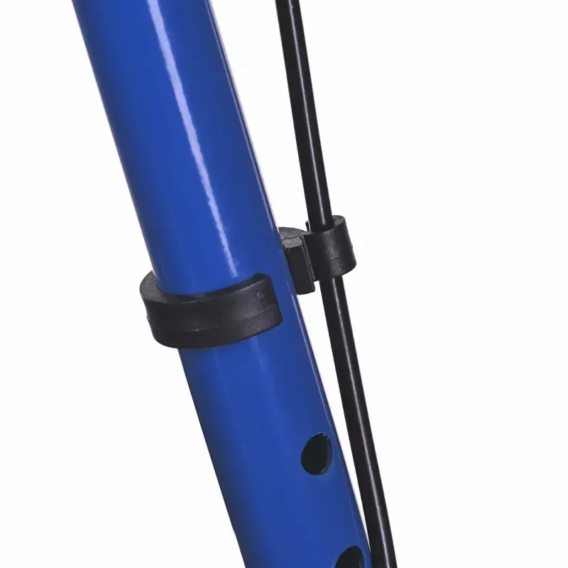 Taastusravi rulaator ActionMed CH100AM — kerge alumiiniumist 4-ratas, reguleeritav kõrgus 700–937 mm, iste 35×32 cm, max koormus 136 kg, kokkupandav