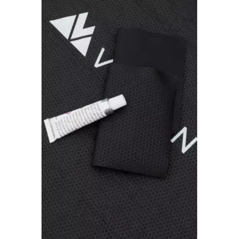 Magamismatt Volven Self-Inflating Ultralight Plus Must — kerge kompaktne matkamat