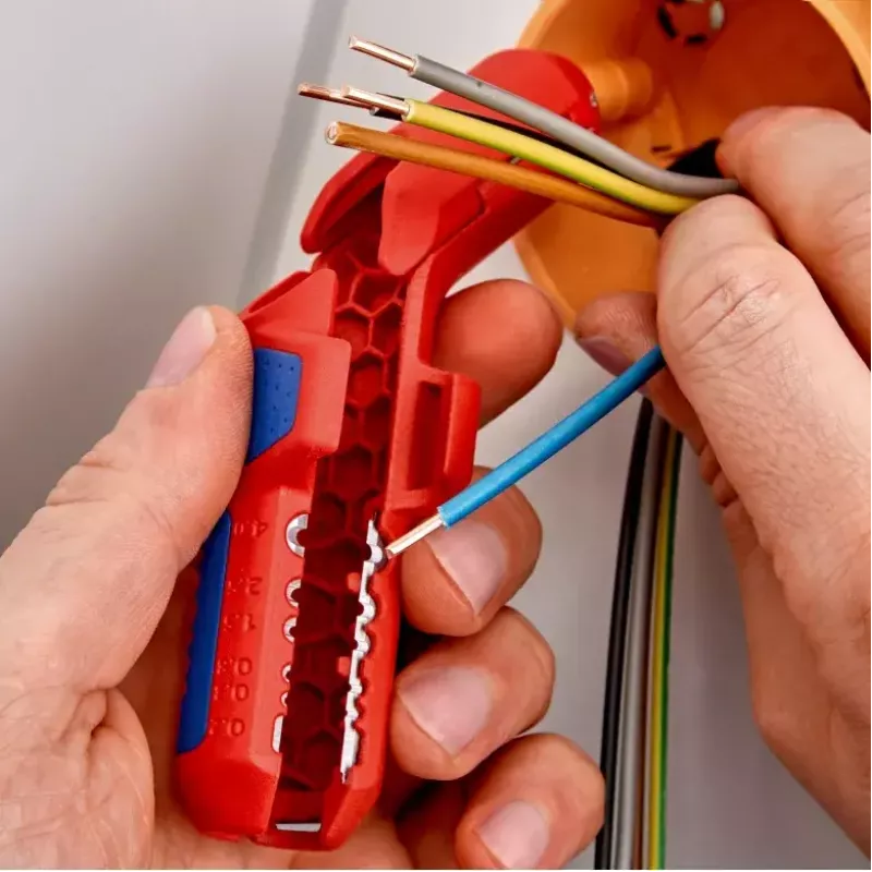 Kaablipuhastaja Knipex ErgoStrip 16 95 02 SB