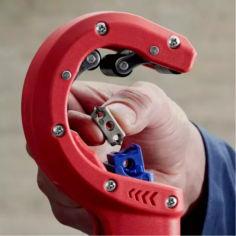 Torulõikur Knipex 90 23 01 BK terasest tera plastikust käepide 165 mm