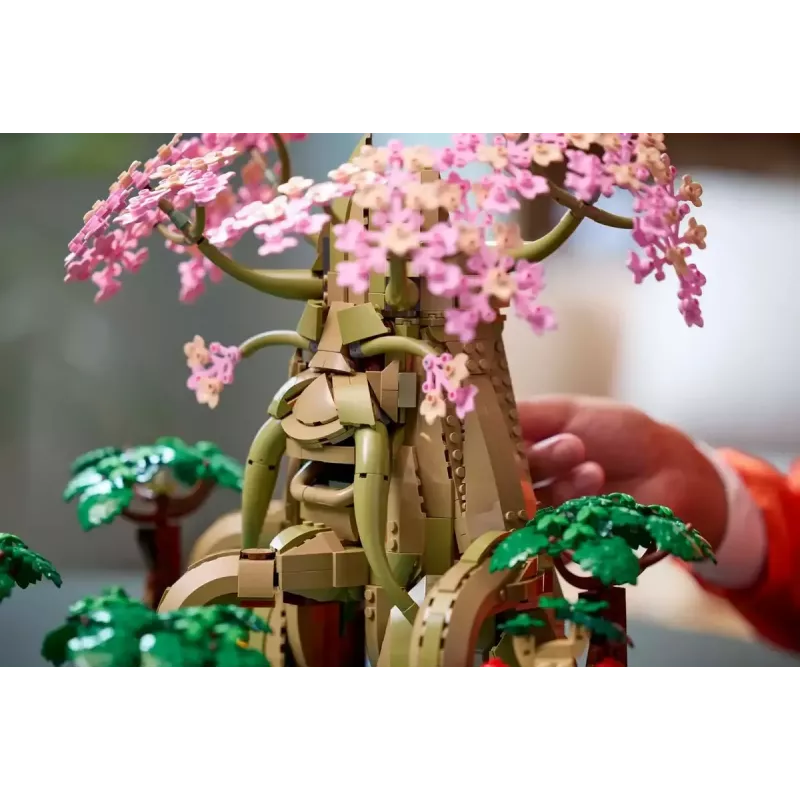 LEGO komplekt The Legend of Zelda Great Deku Tree 2-in-1 (77092) — 2500 detaili, 4 minifiguuri, 330 mm kõrgus