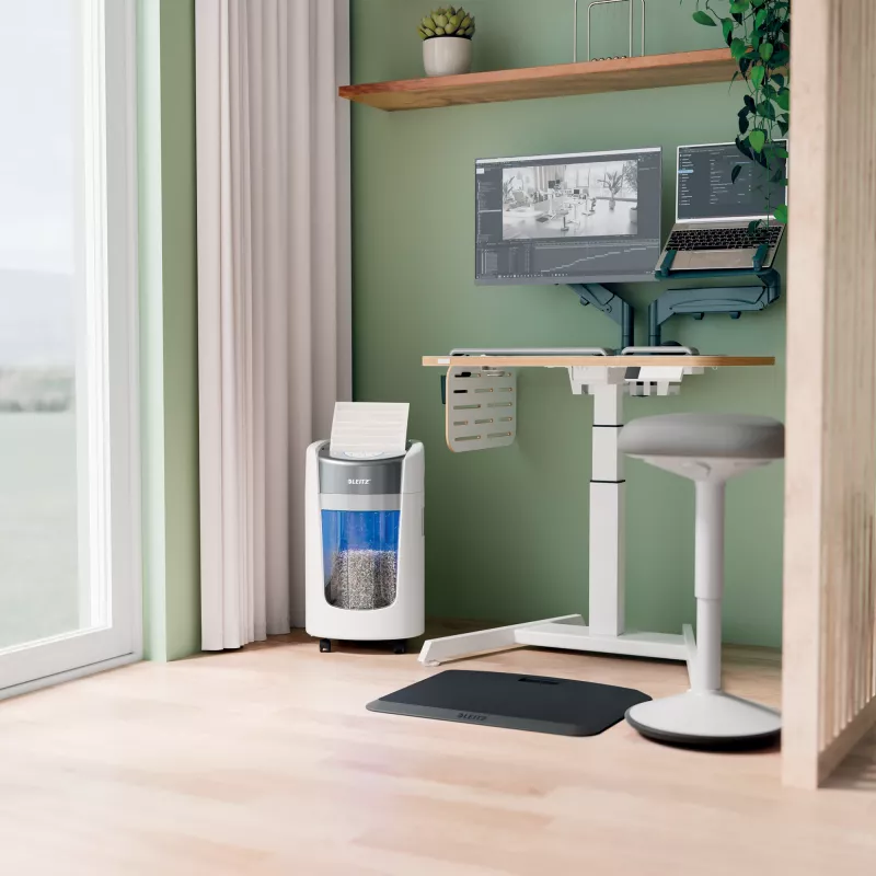 Leitz IQ OptiMax Home Office 225 mikropeenestuspaberipurustaja turvalisus P5 15L - Valge
