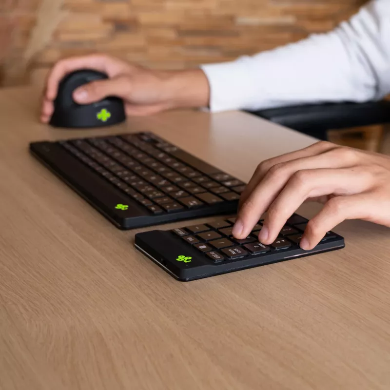 R-Go Tools Numeric keypad R-Go Numpad Break, ergonoomiline numbriklaviatuur koos puhkuse tarkvaraga, bluetooth, must