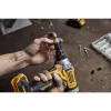 Juhtmeta neetija DeWalt DCF414NT-XJ — akutoitega needitööriist, kaasaskantav