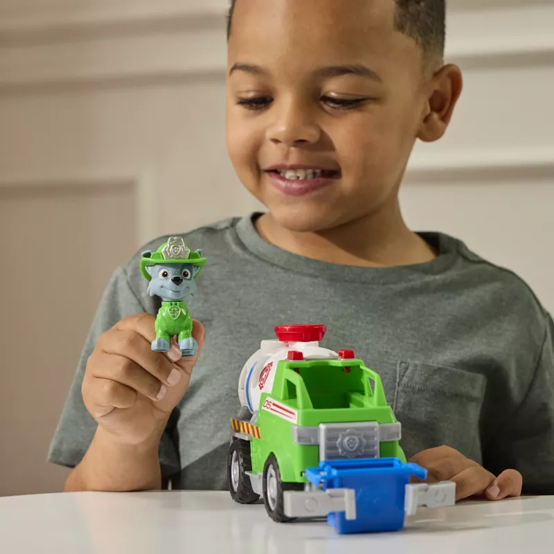 PAW Patrol Fire Rescue: Rocky Rescue Fire Tanker märulikuju, haaratsi ja mänguautoga, laste mänguasjad poistele ja tüdrukutele alates 3. eluaastast