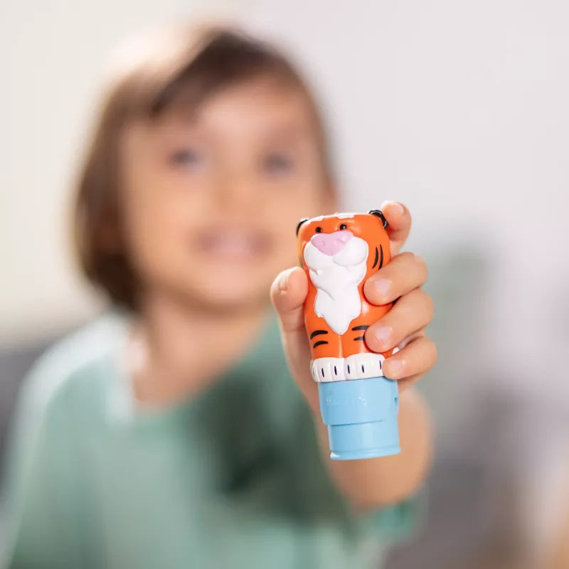 Melissa & Doug Sticker WOW 24-leheküljeline tegevusvihik ja kleepsumaja, 300 kleebist, kunst ja käsitöö näpumänguasi kogutav tegelane – Tiiger – FSC sertifitseeritud