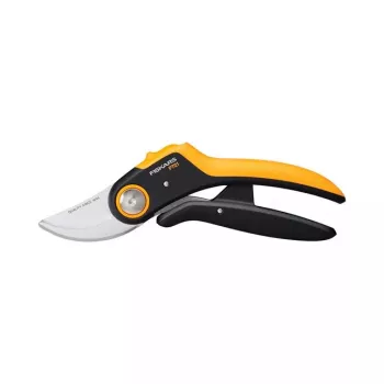 Oksakäärid Fiskars Plus PowerLever P721 — möödaviiguga oksakäärid okste ja varte lõikamiseks