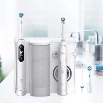 Pöörlev-võnkuv hambahari Oral-B iO6 Valge Täiskasvanu Aku 2 harjapead