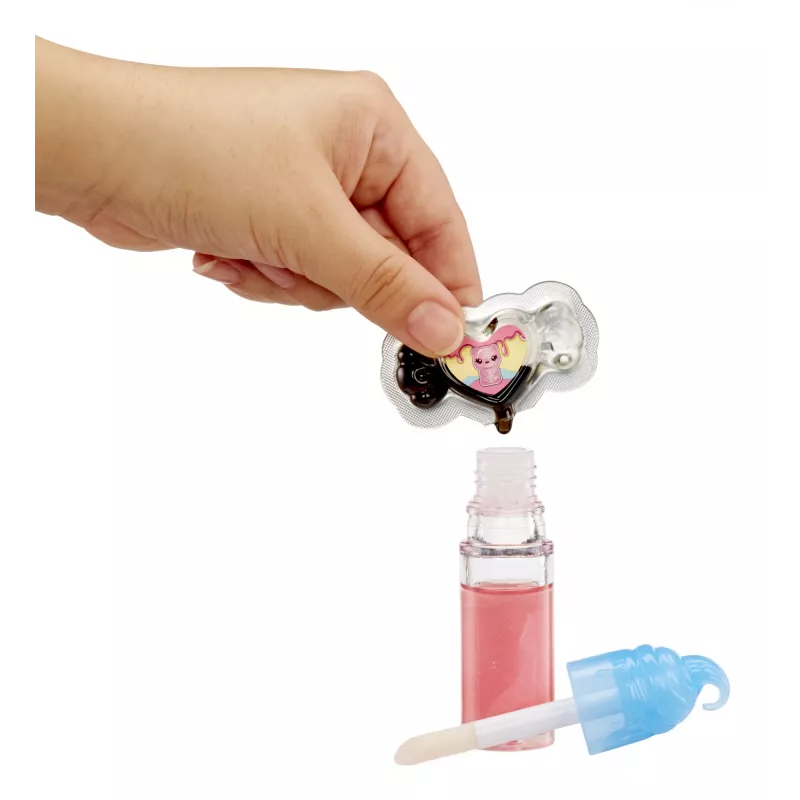 MGA Entertainment Yummiland huuleläik Nukk Sour Sweeties - Gabi Gummybear