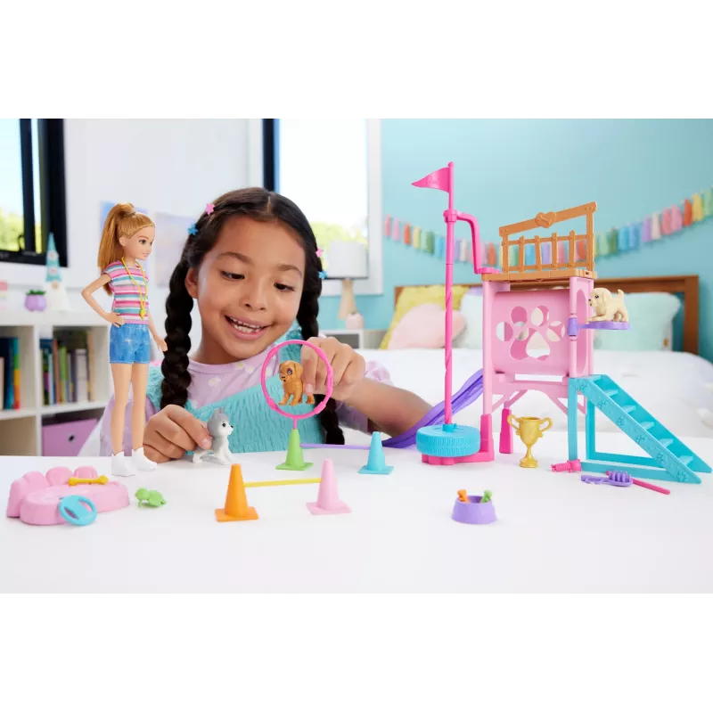 Barbie and Stacie to the Rescue kutsikate mänguväljaku komplekt nuku, 3 koerafiguuri ja aksessuaaridega