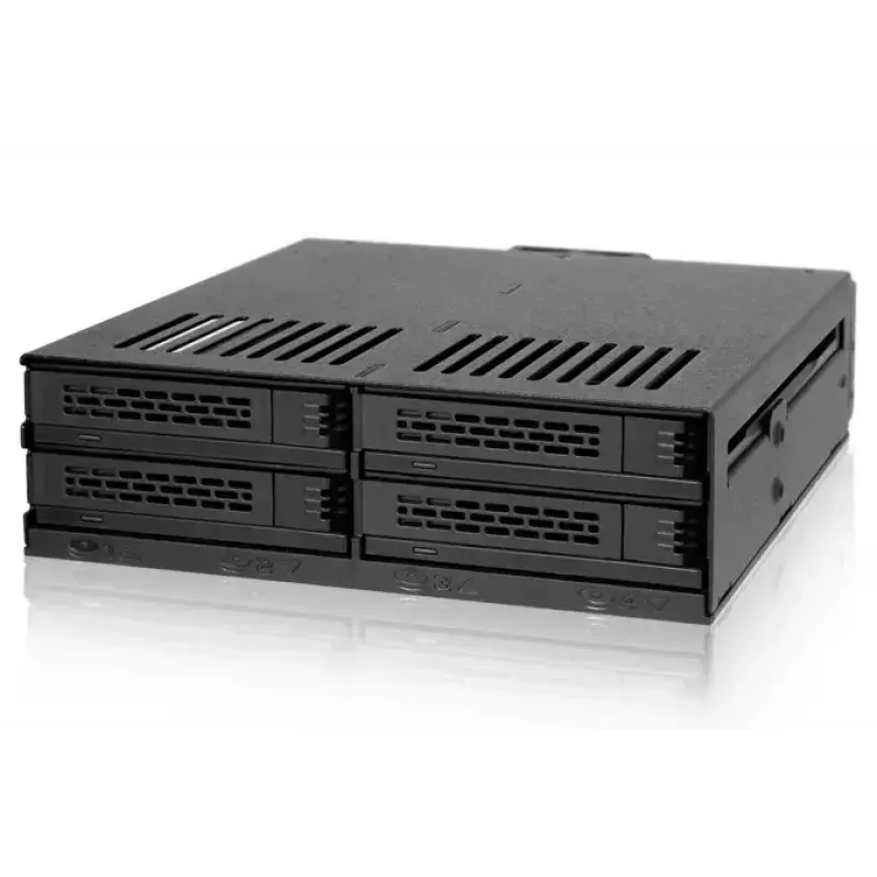 Kettamassiiv Icy Dock MB324SP-B