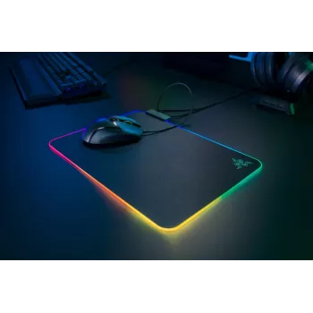 RAZER Firefly V2 mänguhiirematt Must