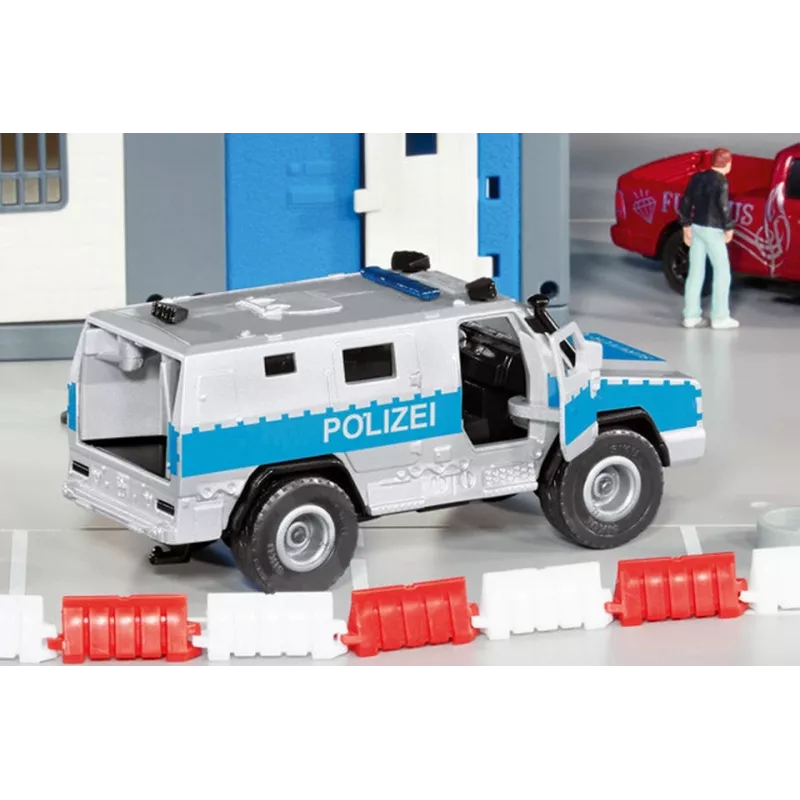 Siku Rheinmetall MAN Survivor R politseiauto mudel Kokkupandud 1:50