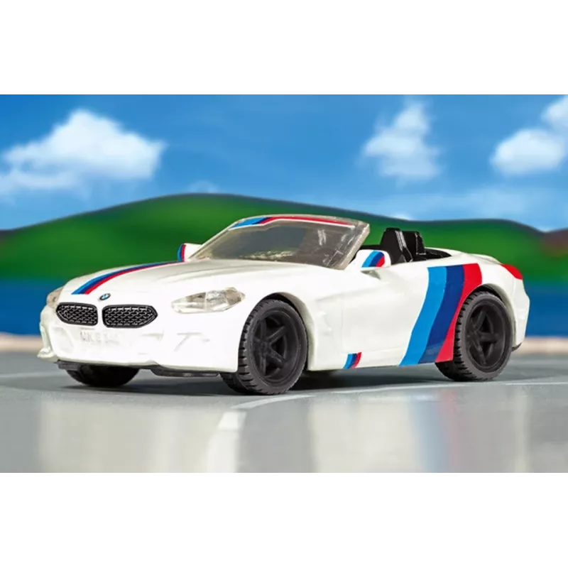 Siku sportauto mudel BMW Z4 M40i, kokkupandud 1:50 mõõtkavas, L 40 mm × W 87 mm × H 29 mm