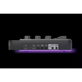 Mikser Mackie MixCaster Live kaasaskantav 8-kanaliga USB – kompaktne live-mikserpult sisseehitatud USB-liidesega