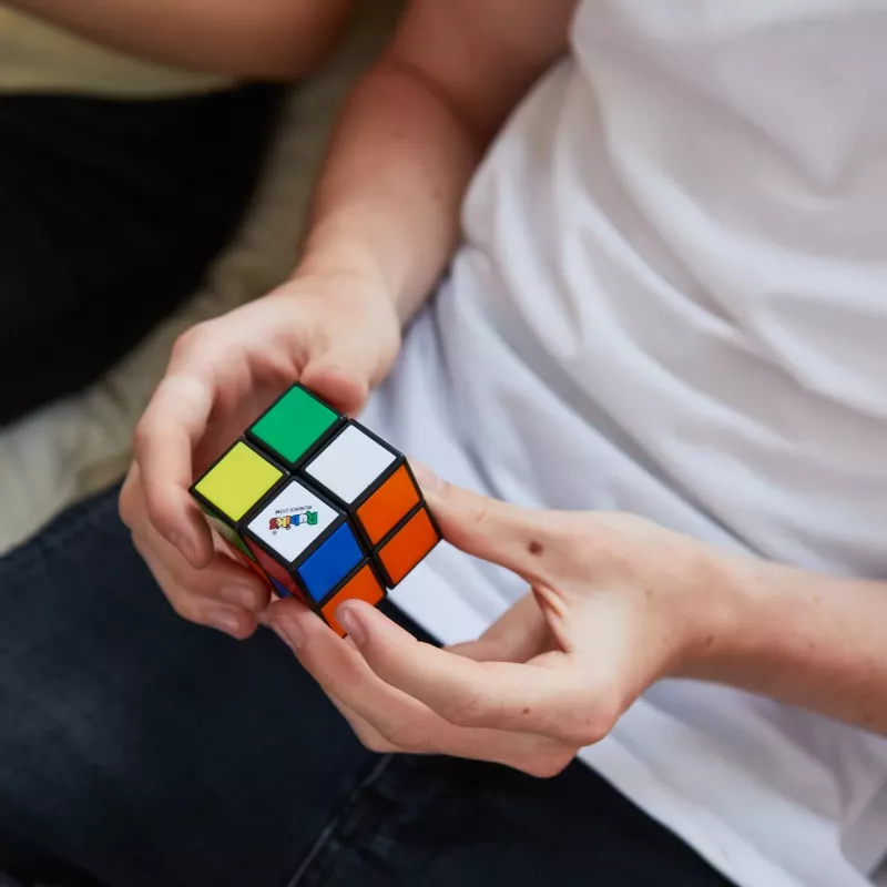 Rubik’s Mini 2x2, 2x2 klassikaline värvide sobitamise pusle, taskusuuruses ajunussiv mänguasi, pakend võib erineda