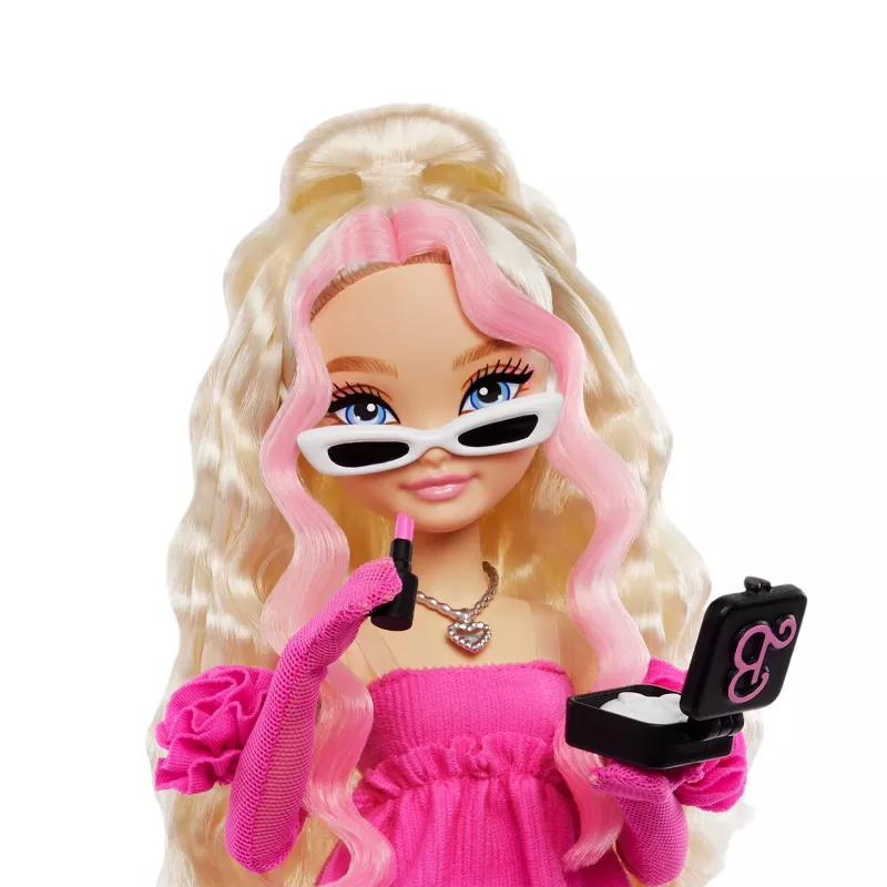 Barbie Dream Besties “Malibu” moenukk 8 meigi- ja juuste-teemalise aksessuaariga
