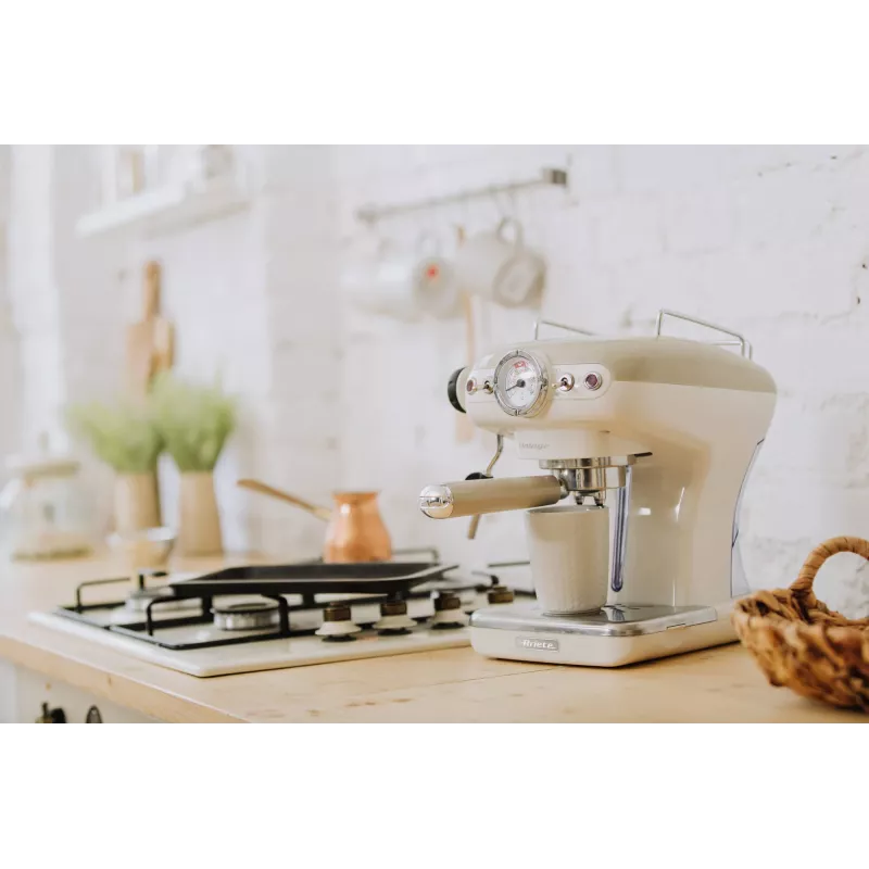 Ariete 1389 Vintage Espresso kohvimasin - Espresso kohvimasin jahvatatud kohvile või ESE kapslitele, pastellbeežis värvitoonis