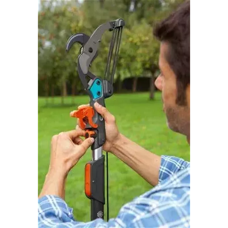 Teleskoopkäepide Gardena Combisystem 210–390 cm