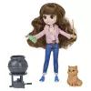 Wizarding World Harry Potter, 8-tolline Brilliant Hermione Grangeri nukk kinkekomplekt 5 aksessuaari ja 2 rõivakomplektiga, lastele alates 6. eluaastast