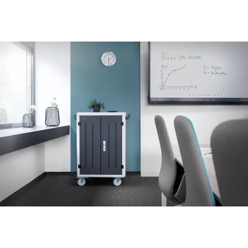 DIGITUS laadimiskäru 15,6-tolline USB-C 30 laadimisalust PDU ventilaator 1260 x 824 x 650 mm