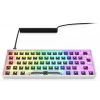 Kompaktne 60% juhtmega klaviatuur Sharkoon SKILLER SGK50 S4 — QWERTY saksa paigutus, RGB-taustvalgustus, USB, 1,5 m kaabel, valge