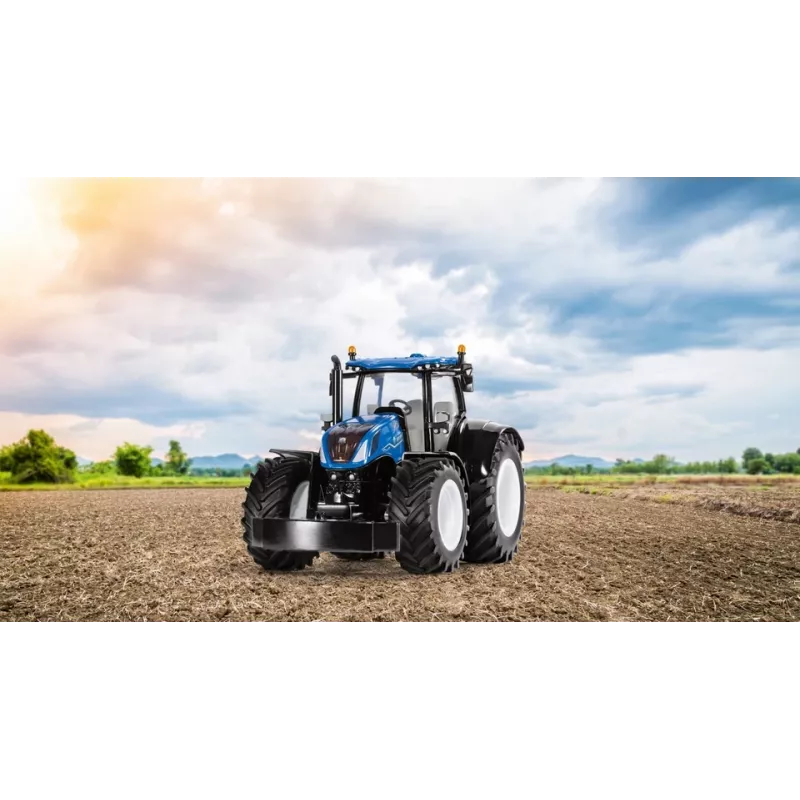 Siku 3291 mudeltraktor, kokkupandud, mõõtkavas 1:32
