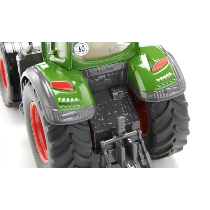 Traktori mudel Siku Fendt 728 Vario 1:32 Laius 180 mm Sügavus 86 mm Kõrgus 116 mm