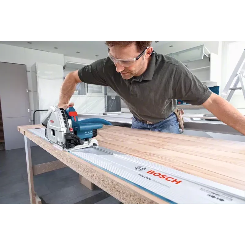 Bosch 0 601 675 001 kaasaskantav ketassaag 16,5 cm 6250 p/min 1400 W