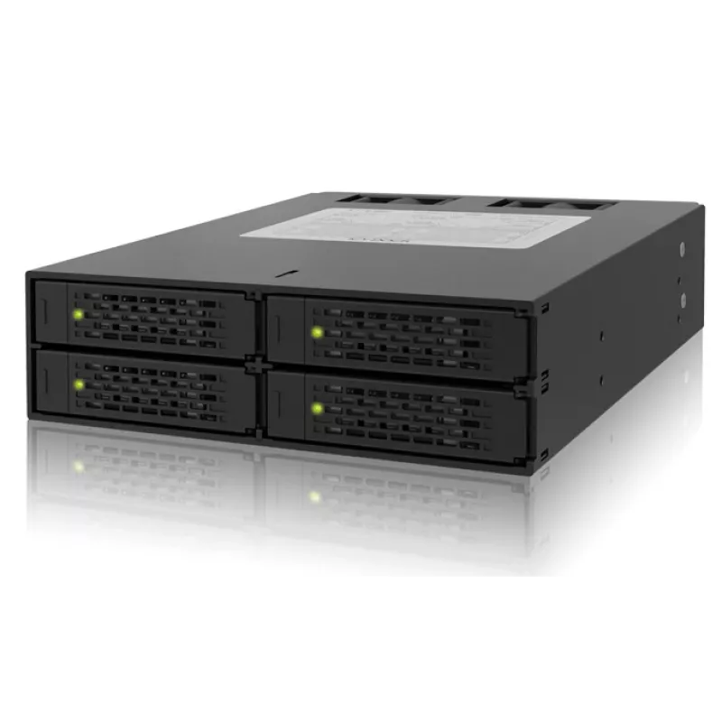ICYDOCK ToughArmor täismetallist 4 pesaga 2,5-tolline SATA HDD ja SSD tagapaneeli puur välise 5,25-tollise pesa jaoks