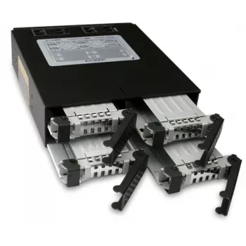 ICYDOCK ToughArmor täismetallist 4 pesaga 2,5-tolline SATA HDD ja SSD tagapaneeli puur välise 5,25-tollise pesa jaoks