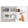 Bosch Serie 4 KUR21VFE0 külmik sisseehitatav 134 L valge