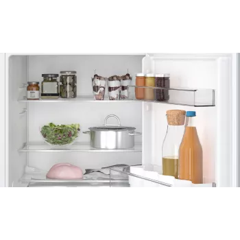 Bosch Serie 4 KUR21VFE0 külmik sisseehitatav 134 L valge