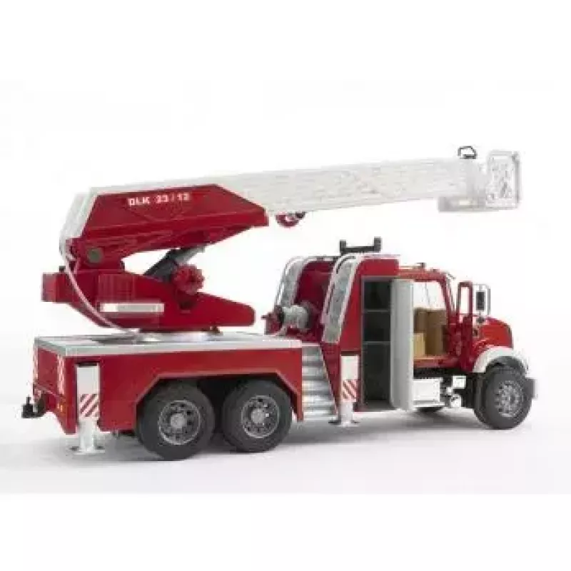 Tuletõrjeauto BRUDER MACK Granite veepumbaga