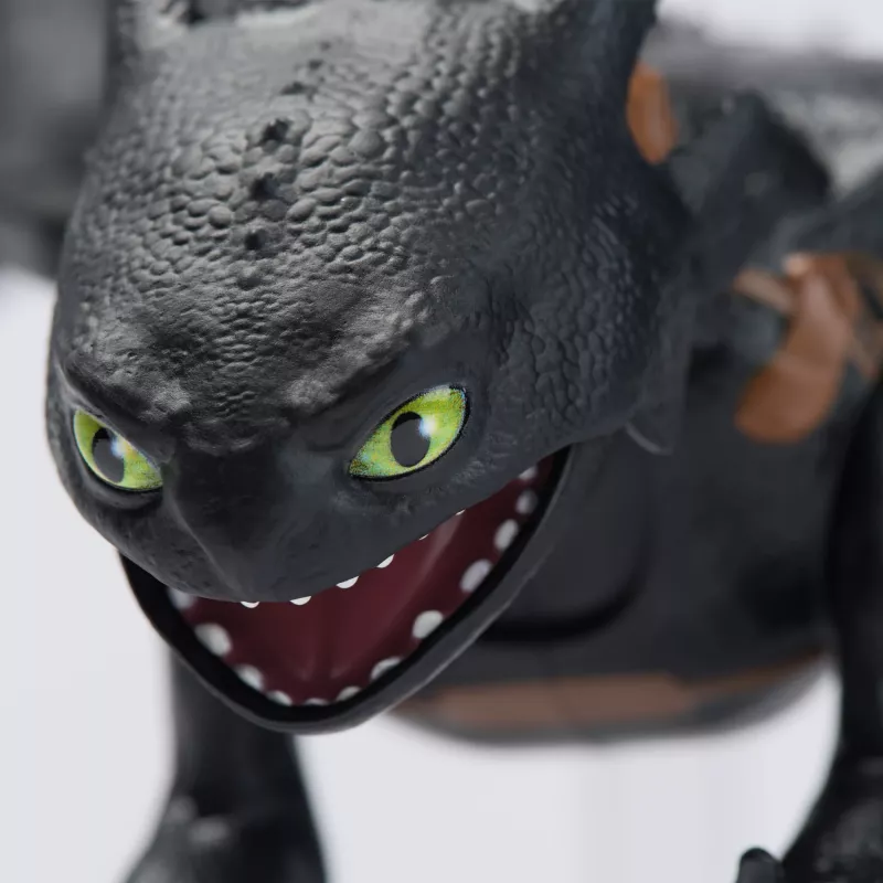 Mängufiguur Spinmaster Ultimate Plasma Blast Toothless 25-tolliste tiibadega, heli- ja valgusefektid, vanusele 4+