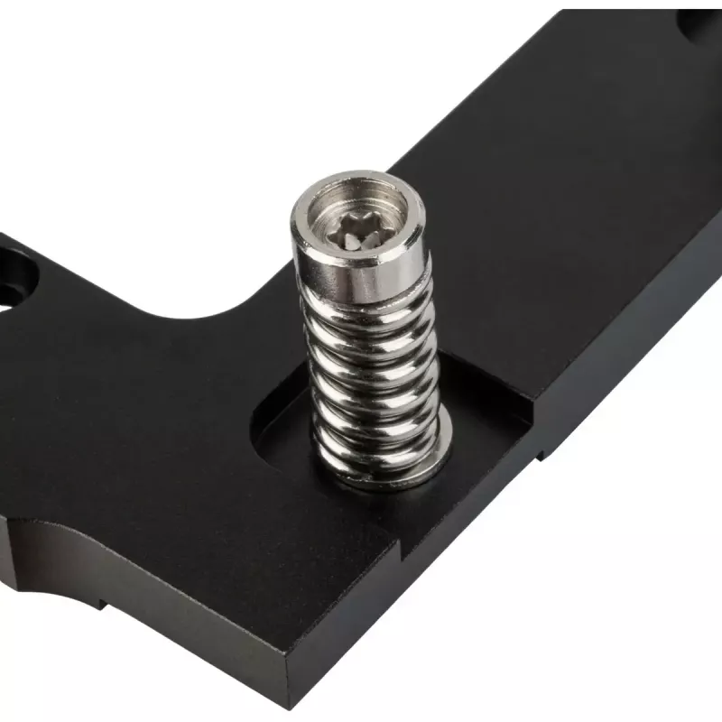 Kinnituskomplekt SILVERSTONE XAC-MK-SP5 AMD Socket SP5 jaoks — ühildub XE360PDD XE360 seeriaga, hõbedane