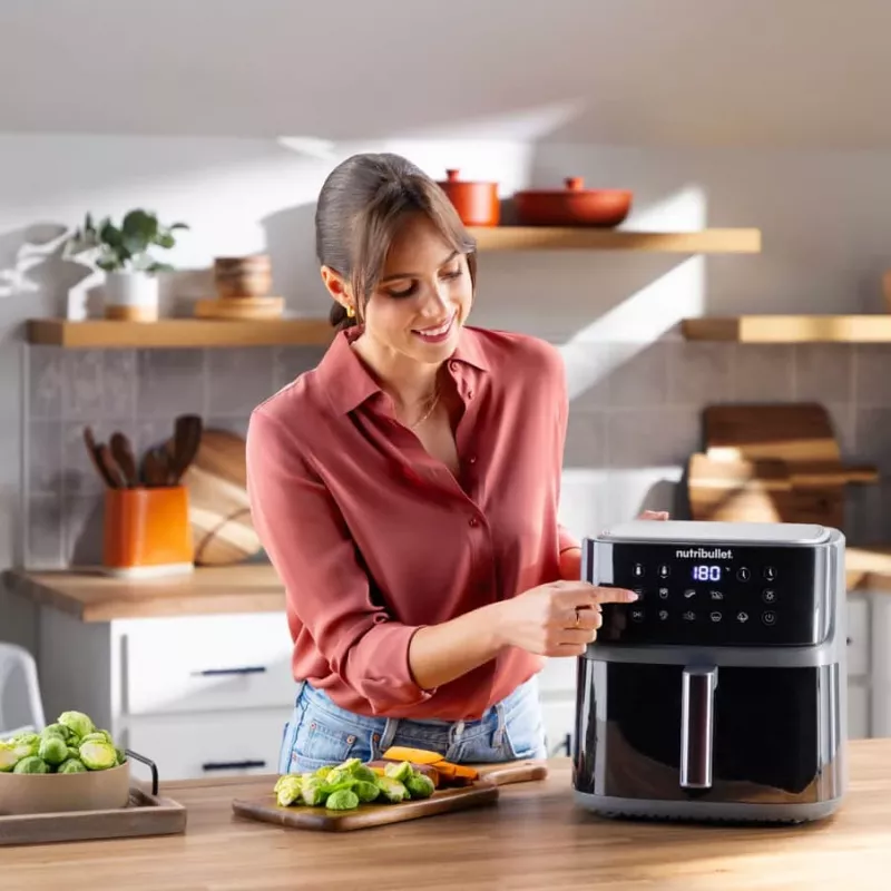 NutriBullet CrispLite Vision 8 L eraldiseisev 2000 W kuumaõhufritüür Must