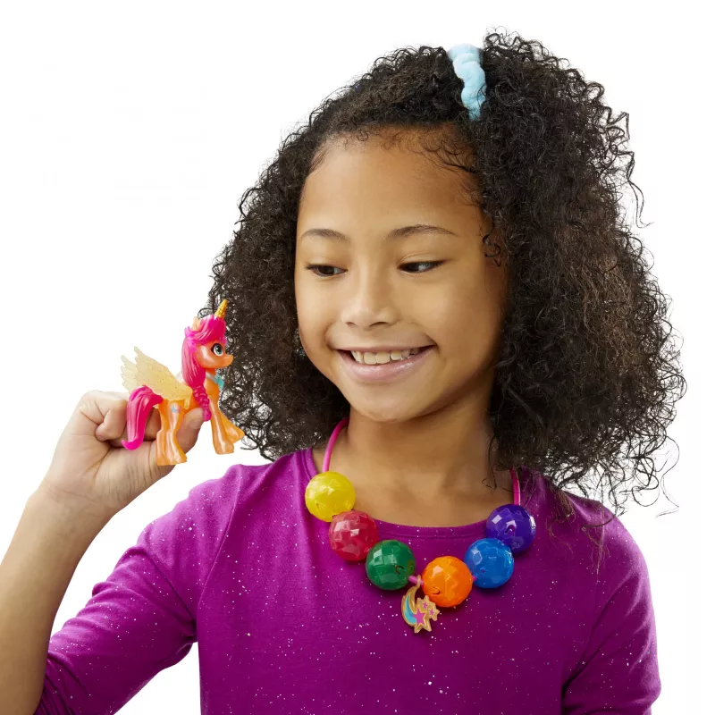My Little Pony : A New Generation Movie Sparkle Reveal Lantern Sunny Starscout - valgusmänguasi 25 osaga, üllatused