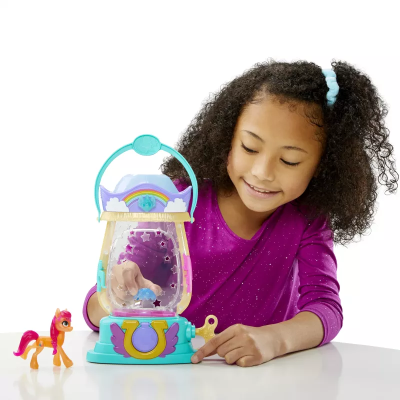 My Little Pony : A New Generation Movie Sparkle Reveal Lantern Sunny Starscout - valgusmänguasi 25 osaga, üllatused