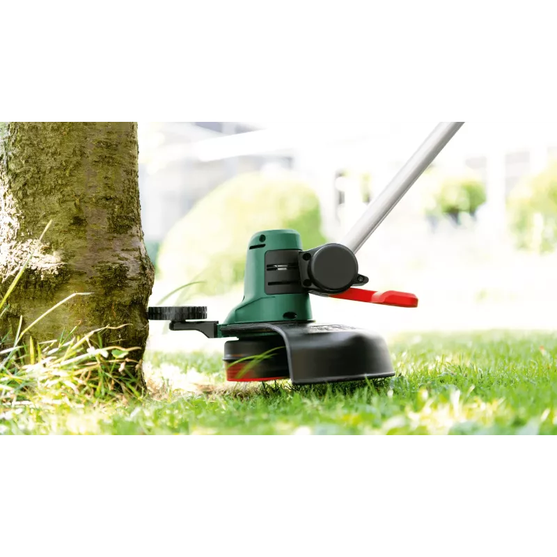 Bosch UniversalGrassCut 18V-26 26 cm akutoitega must, roheline
