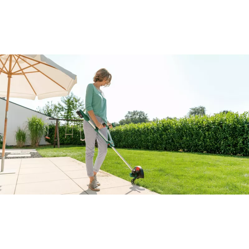 Bosch UniversalGrassCut 18V-26 26 cm akutoitega must, roheline