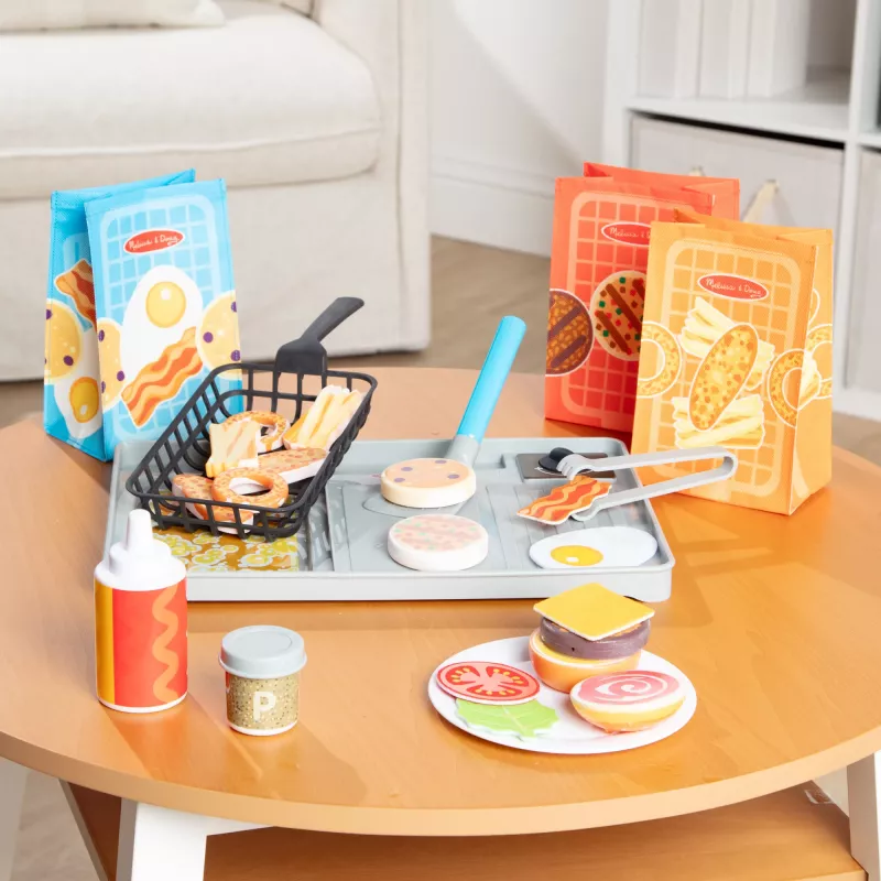 Melissa & Doug Flip & Fry Grill mängukomplekt Water WOW värvimuutva mängutoiduga, eelkooliealine mänguasi, vanusele 3+