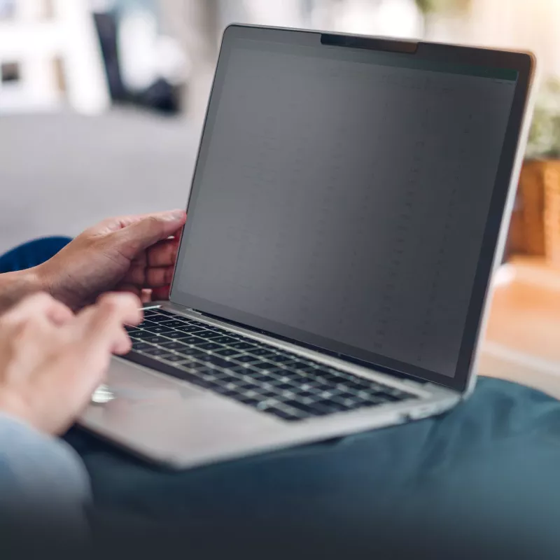StarTech.com 13,5-tolline Surface Laptop / Surface Book privaatsusekraan, peegeldusvastane privaatsusfilter 51% sinise valguse vähendusega, monitori ekraanikaitse +/- 30° vaatenurgaga, matt viimistlus
